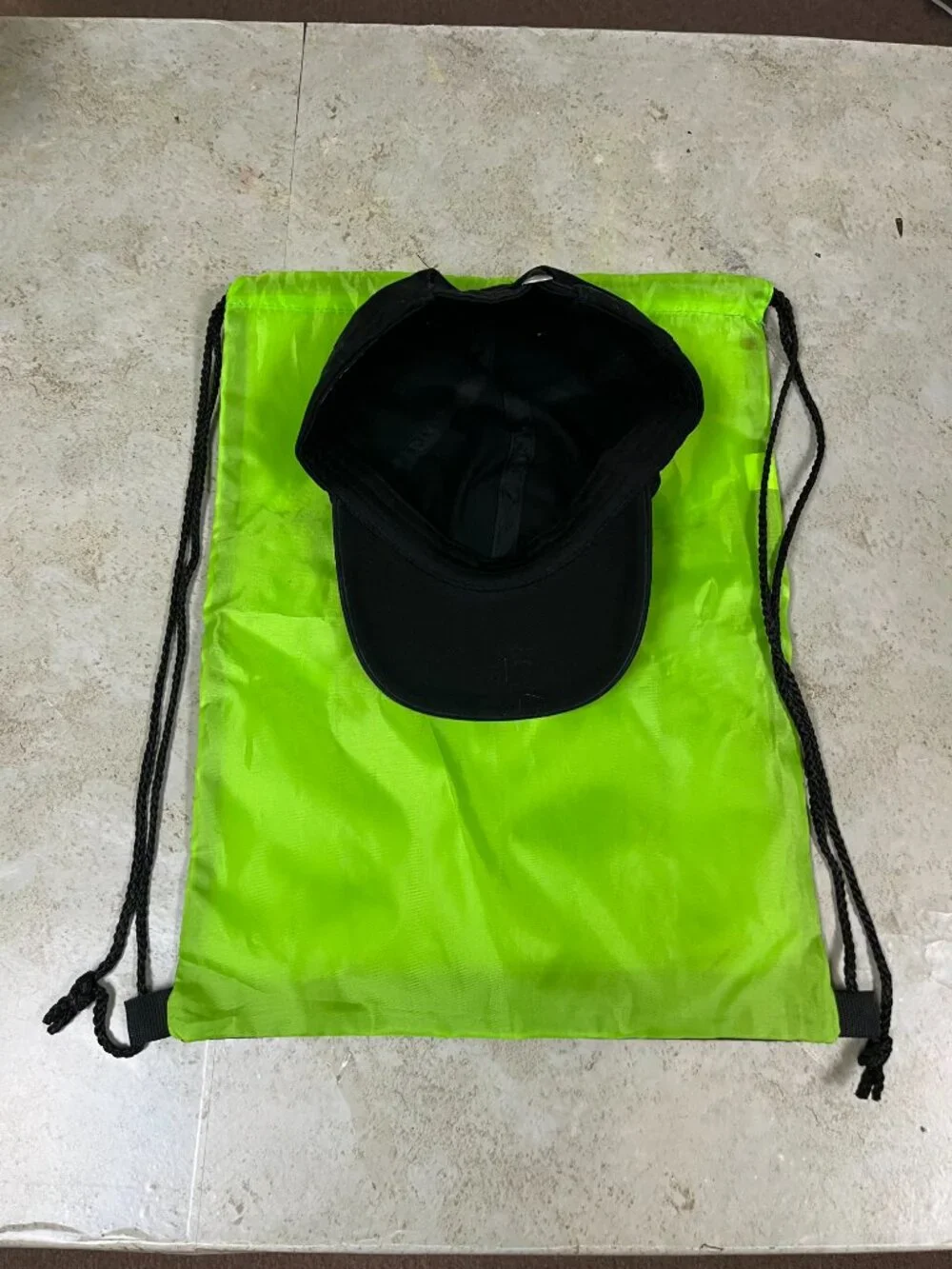 NEW MENS AVIAT NETWORKS BASEBALL CAP MATCHING DRAWSTRING BACKPACK BLACK GREEN